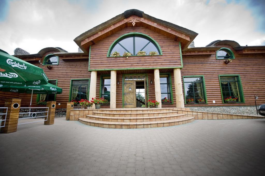 Bed and Breakfast Karczma Biesiadna Dalnia Exterior foto