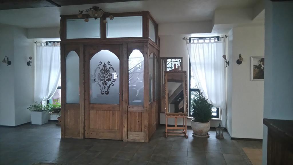 Bed and Breakfast Karczma Biesiadna Dalnia Exterior foto