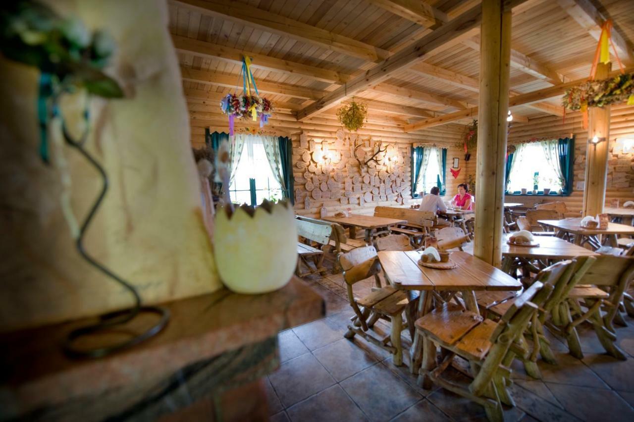 Bed and Breakfast Karczma Biesiadna Dalnia Exterior foto