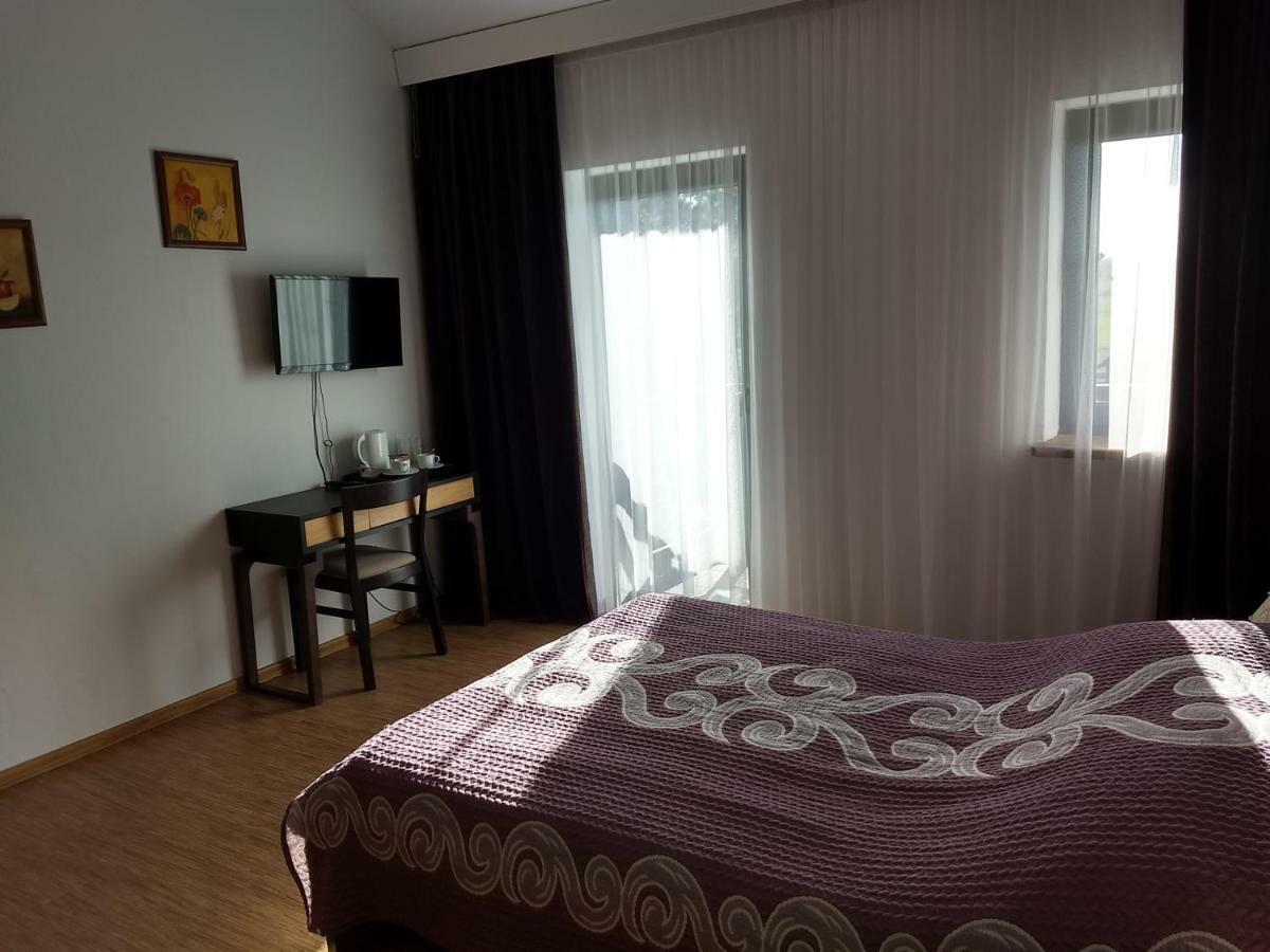 Bed and Breakfast Karczma Biesiadna Dalnia Exterior foto